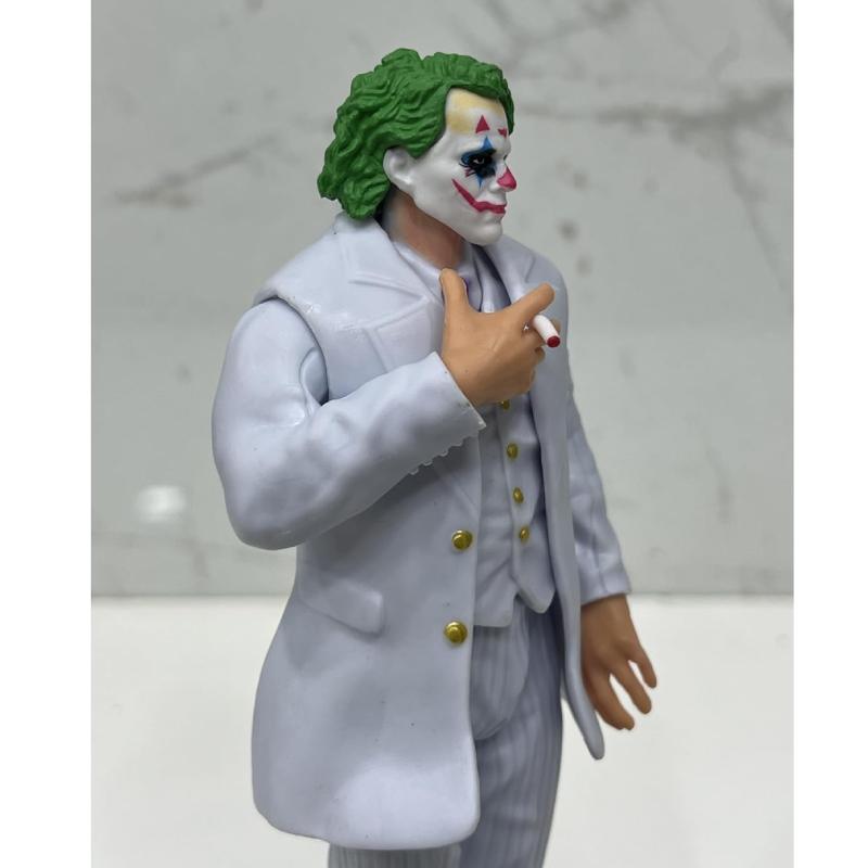 اکشن فیگور جوکر دی سی سفید طرح McFarlane - Image 6