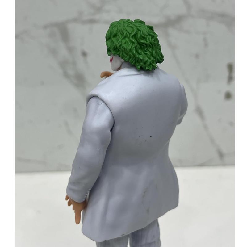 اکشن فیگور جوکر دی سی سفید طرح McFarlane - Image 5