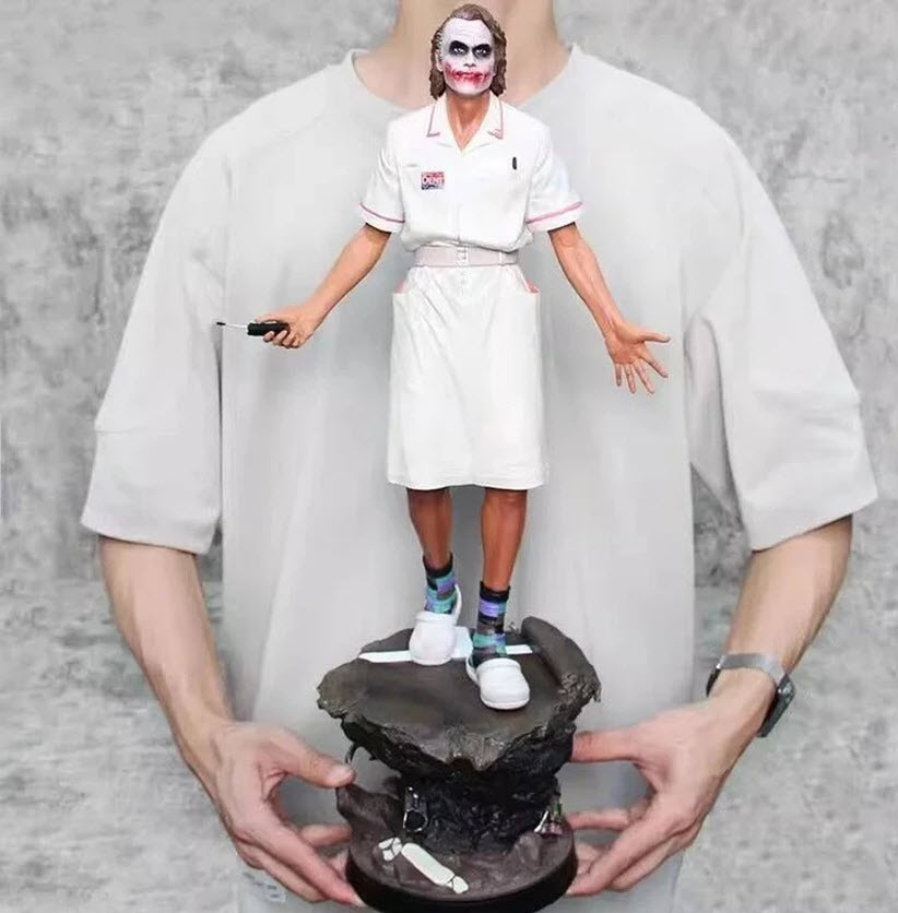 اکشن فیگور جوکر در لباس پرستاری Joker - Image 3